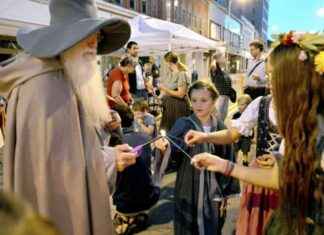 ‘Lord of the Rings’ Celebration by Local Businesses Sparks Excitement news-24092024-080024