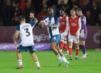 Morecambe’s Comeback Earns Draw Against Fleetwood Town news-24092024-082720