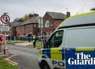 Tragic Discovery: Woman, 40, and 8-Year-Old Girl Found Dead in Salford House news-24092024-092548