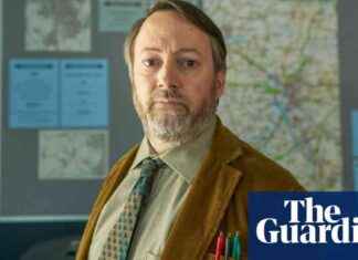 Ludwig: A Hilarious Detective Drama Starring David Mitchell news-24092024-093959