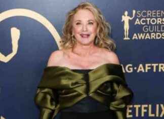 J Smith-Cameron Emergency Surgery Update: Latest News ? BANG Showbiz news-24092024-163328