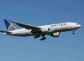 United Airlines Threatens to Remove Passengers for Crew – Business Class Seating Dispute news-26092024-080828