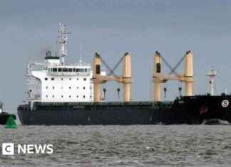 Cargo ship carrying explosive ammonium nitrate en route to UK ports news-27092024-020922