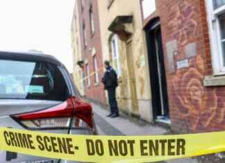 Stabbing Incident at Bristol House: Victim Found Injured news-27092024-153728