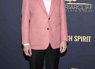 Jeremy Strong Discusses the Impact of Playing Kendall Roy on His Mental Health news-14102024-162029