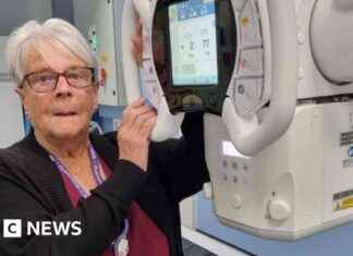 Long-Term Radiographer at Caterham Dene Hospital Retires After 66 Years news-16102024-151526