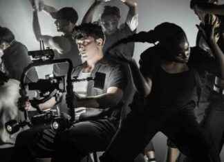 Sunset Boulevard Broadway Buying Guide: October 21, 2024 – Everything You Need to Know news-22102024-010407