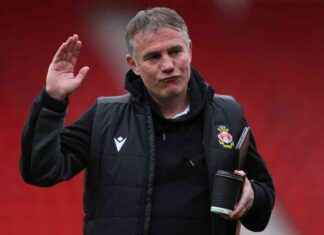 Phil Parkinson aims to equal 91-year record at Wrexham with victory over Huddersfield Town news-22102024-195350