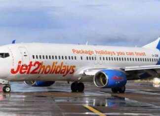 Jet2 Flight Declares Mid-Air Emergency Before Landing in Glasgow news-27102024-023534