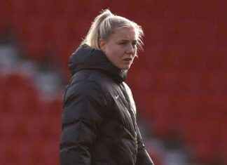 Sophie Roman Haug Out for 4-6 Weeks Due to Ankle Injury news-04112024-130801