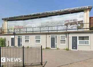 Former Sheffield Pub to Transform into Off Licence Despite Opposition news-05112024-194943