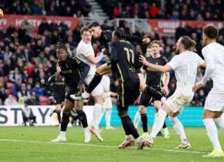 Coventry City Player Ratings: Dominant 3-0 Win at Middlesbrough news-06112024-143902