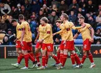 Grimsby Town FC Secures Fifth Consecutive Away Win in Latest Report news-09112024-223344