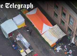 Deadly Stabbing Incident Leaves One Dead at London Street Market news-10112024-183021