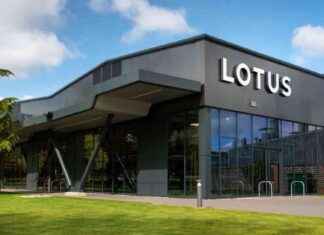 Lotus Cuts 200 Jobs Due to Market Demand | Auto Express news-11112024-035404