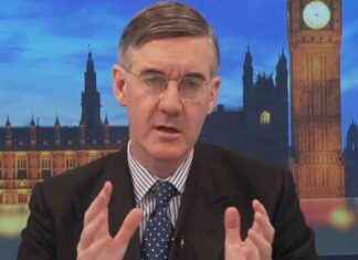 Labour’s Economic Agenda Criticized by Jacob Rees-Mogg news-22112024-140901