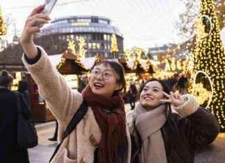 Budget-Friendly Christmas Outings for Families: Save on £500 Expenses news-30112024-204921