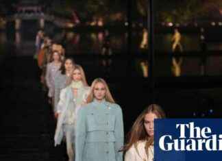 Chanel’s Luxury Strategy to Revitalize Chinese Market chanels-luxury-strategy-to-revitalize-chinese-market