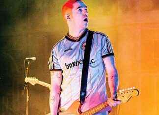 Fontaines D.C. and Bohemians Collaborate on New Jerseys to Support Medical Aid for Palestine fontaines-dc-and-bohemians-collaborate-on-new-jerseys-to-support-medical-aid-for-palestine