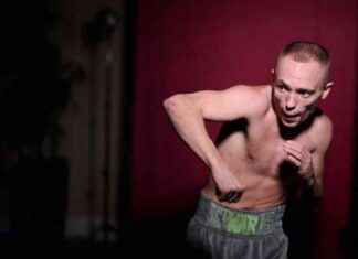 Sunny Edwards Reflects on Memorable Fight Against Bam: Injury, Resilience, and Victory news-01122024-042714