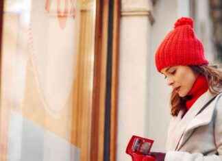 Breaking the Christmas Debt Cycle: 10 Strategies to Avoid Financial Strain news-02122024-191216