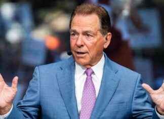 Nick Saban Corrects Comedian Shane Gillis Over Cheating Joke in Alabama Tenure nick-saban-corrects-comedian-shane-gillis-over-cheating-joke-in-alabama-tenure