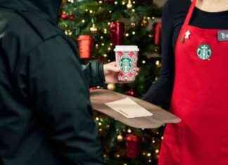 Starbucks® Partners with NHS Charities for Largest Festive Coffee Giveaway starbucks-partners-with-nhs-charities-for-largest-festive-coffee-giveaway