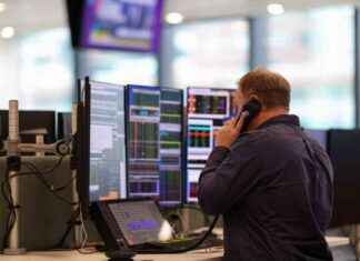 UK Mergers and Acquisitions (M&A) Market Surges with £5.3bn in Deals uk-mergers-and-acquisitions-ma-market-surges-with-53bn-in-deals