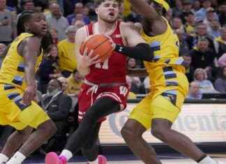 Wisconsin Basketball Seeks Redemption on Trip to Illinois wisconsin-basketball-seeks-redemption-on-trip-to-llinois