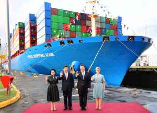 The Panama Canal Expansion: How It Shaped Modern Shipping Routes Panama Canal, History of Panama Canal, Panama Canal Expansion, Panama Canal Facts, Importance of Panama Canal, Panama Canal Route, Panama Canal Shipping, How the Panama Canal Works, Panama Canal Locks, Panama Canal Trade, Panama Canal Construction, Panama Canal Engineering.