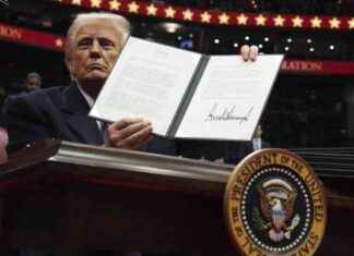 Federal Agencies Ordered by Trump to Recognize Two Non-Changeable Sexes federal-agencies-ordered-by-trump-to-recognize-two-non-changeable-sexes