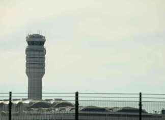 Jet Pilot Asked to Change Runways Moments Before Fatal Crash jet-pilot-asked-to-change-runways-moments-before-fatal-crash