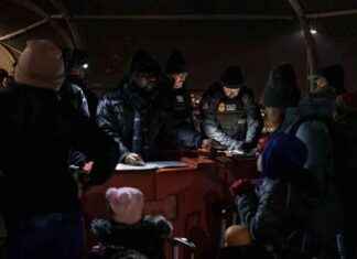 Navigating Deportation Fears: Impact on Immigrants with Legal Status navigating-deportation-fears-mpact-on-mmigrants-with-legal-status