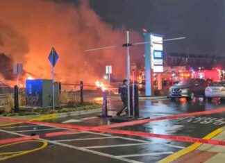 Plane Crash in Philadelphia Sparks Massive Fire Near Residential Area and Shopping Center plane-crash-in-philadelphia-sparks-massive-fire-near-residential-area-and-shopping-center