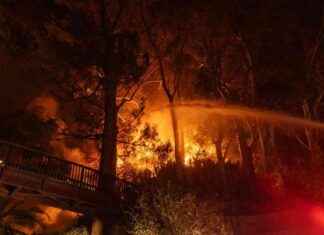 Sunset Fire in Hollywood: Firefighters Make Significant Progress in Battling Blaze sunset-fire-in-hollywood-firefighters-make-significant-progress-in-battling-blaze