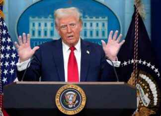 Trump Criticized for Response to Deadly Plane Crash trump-criticized-for-response-to-deadly-plane-crash