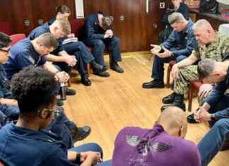 US Navy Prioritizes Mental Health Amid Middle East Missile Threats us-navy-prioritizes-mental-health-amid-middle-east-missile-threats