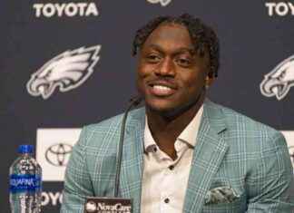 A.J. Brown shares reasons for choosing football over baseball aj-brown-shares-reasons-for-choosing-football-over-baseball