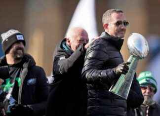 Eagles’ Howie Roseman’s Post-Super Bowl Offseason Approach eagles-howie-rosemans-post-super-bowl-offseason-approach