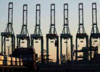 Global Trade War Risk Escalates with Trump’s Tariff Increases global-trade-war-risk-escalates-with-trumps-tariff-ncreases