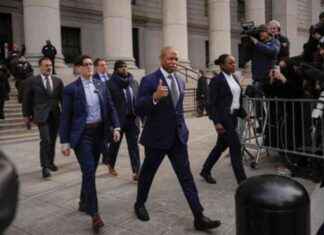 New York Eyes Cuomo as Potential Replacement for Mayor Adams new-york-eyes-cuomo-as-potential-replacement-for-mayor-adams