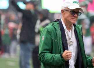 NFLPA Report Card: Jets Owner Woody Johnson Ranks Last nflpa-report-card-jets-owner-woody-johnson-ranks-last