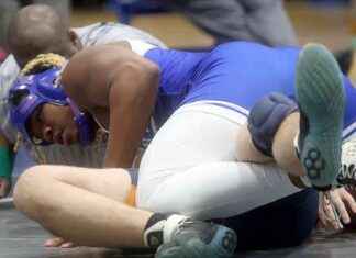 Paul VI Sophomore Pins Every Opponent in First Period paul-v-sophomore-pins-every-opponent-in-first-period