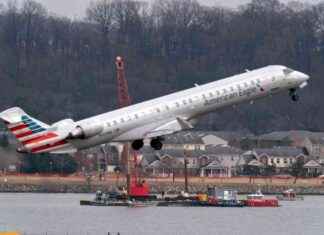 Pete Buttigieg: Flying Public Needs Answers pete-buttigieg-flying-public-needs-answers