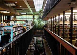 Politics on a Plaque in Huntington Beach politics-on-a-plaque-in-huntington-beach