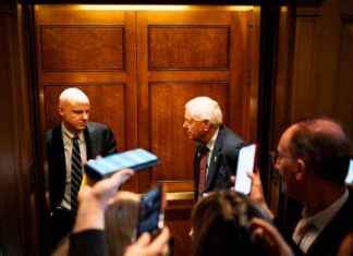 Senate Republicans Pass Budget Resolution, Dodge Tough Questions senate-republicans-pass-budget-resolution-dodge-tough-questions