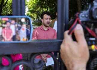 Columbia Protester Arrest Sparks Free Speech Debate columbia-protester-arrest-sparks-free-speech-debate