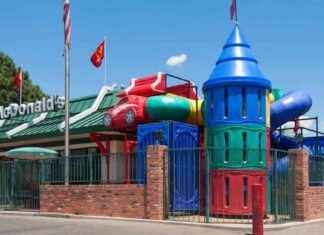 McDonald’s PlayPlace Photo Sparks Social Media Controversy mcdonalds-playplace-photo-sparks-social-media-controversy