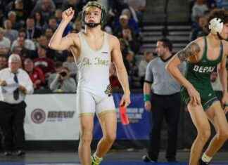 NJSIAA Wrestling Semifinals Recap: 120 Rivalry Heats Up njsaa-wrestling-semifinals-recap-120-rivalry-heats-up