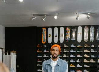 Unlock the Secrets of Influencer Marketing with JonathonSpire Insights